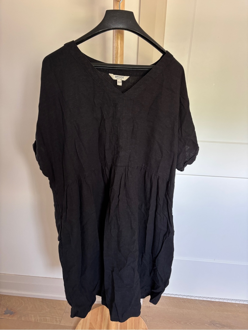 Briggs New York Black V-neck dress